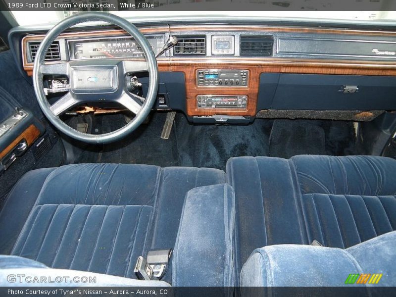 White / Blue 1989 Ford LTD Crown Victoria Sedan