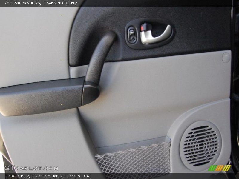 Silver Nickel / Gray 2005 Saturn VUE V6