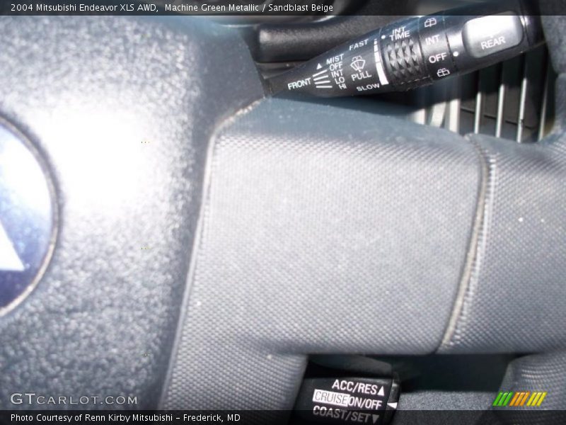 Machine Green Metallic / Sandblast Beige 2004 Mitsubishi Endeavor XLS AWD
