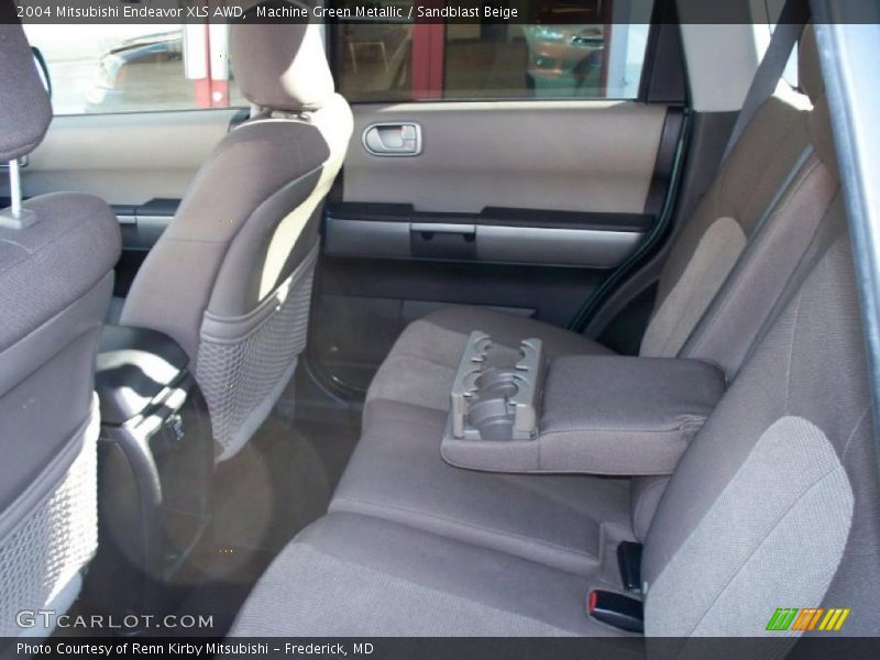 Machine Green Metallic / Sandblast Beige 2004 Mitsubishi Endeavor XLS AWD