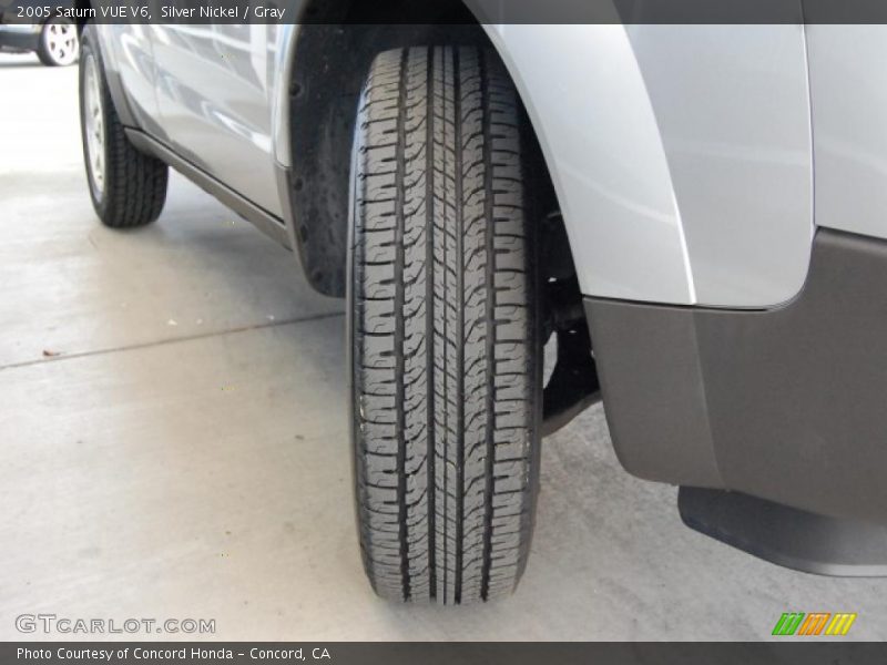 Silver Nickel / Gray 2005 Saturn VUE V6