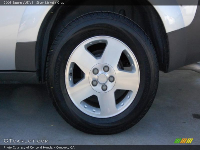 Silver Nickel / Gray 2005 Saturn VUE V6