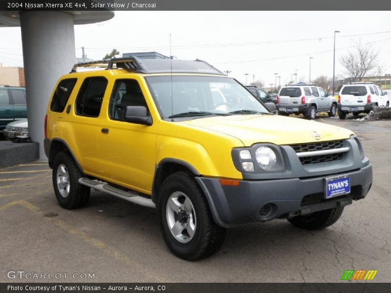 Solar Yellow / Charcoal 2004 Nissan Xterra XE 4x4