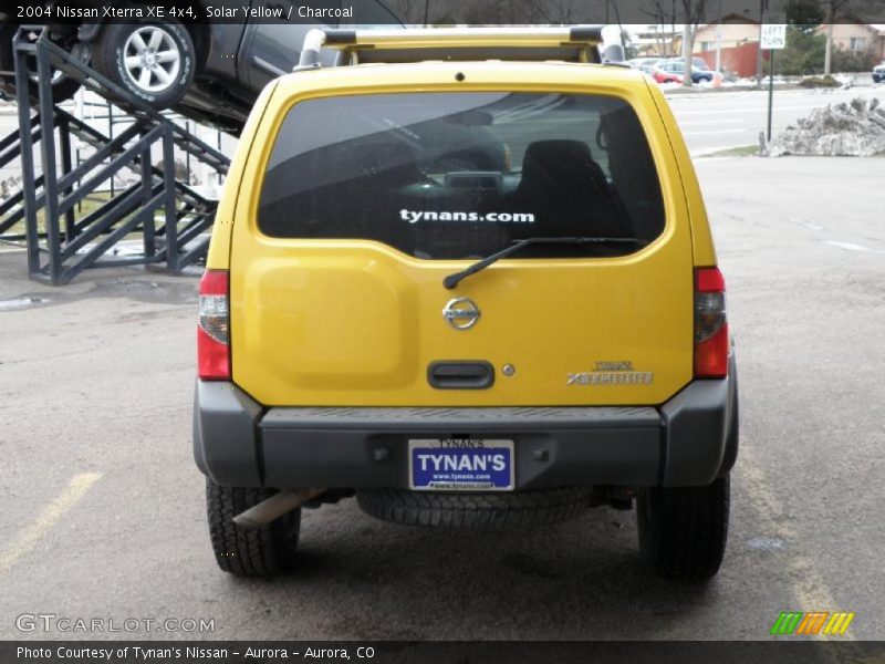 Solar Yellow / Charcoal 2004 Nissan Xterra XE 4x4