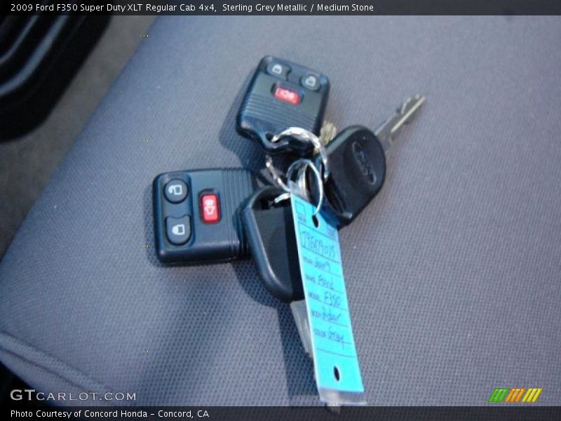 Sterling Grey Metallic / Medium Stone 2009 Ford F350 Super Duty XLT Regular Cab 4x4