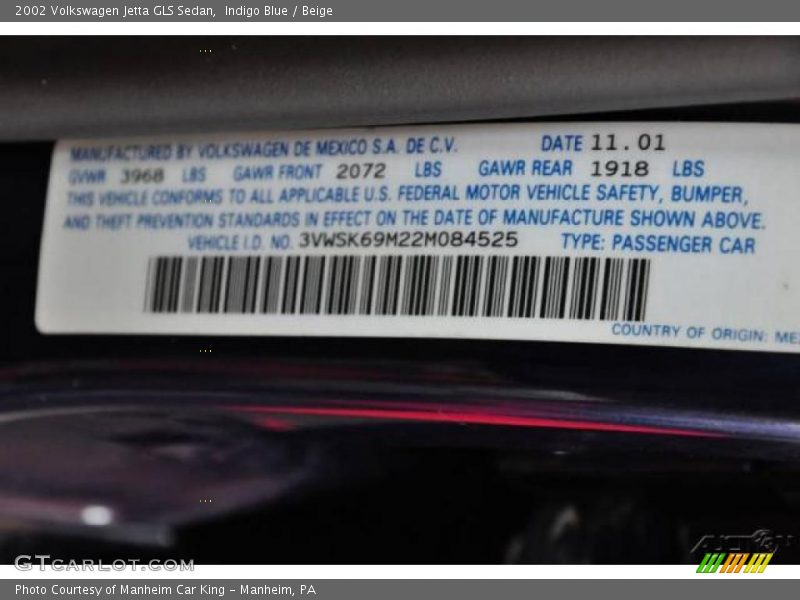 Indigo Blue / Beige 2002 Volkswagen Jetta GLS Sedan