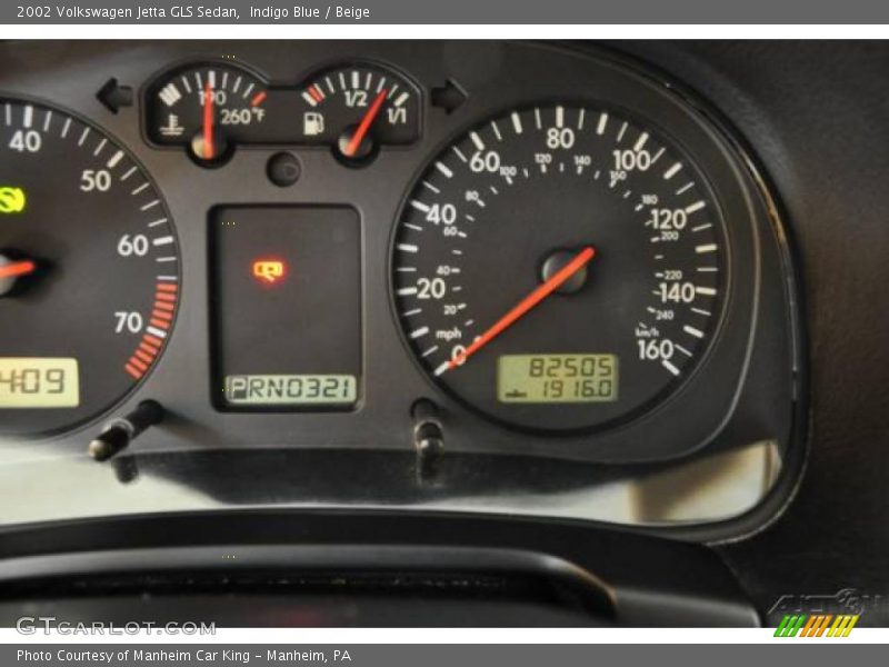 Indigo Blue / Beige 2002 Volkswagen Jetta GLS Sedan