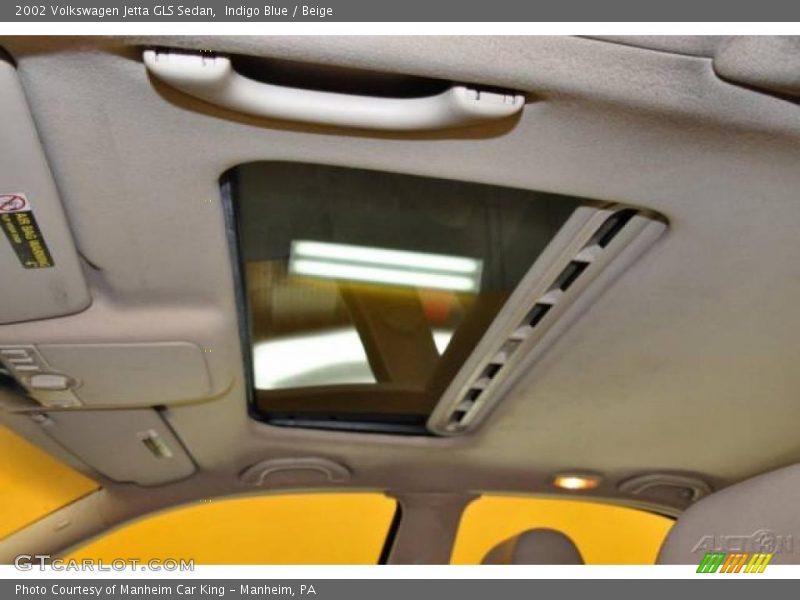 Indigo Blue / Beige 2002 Volkswagen Jetta GLS Sedan
