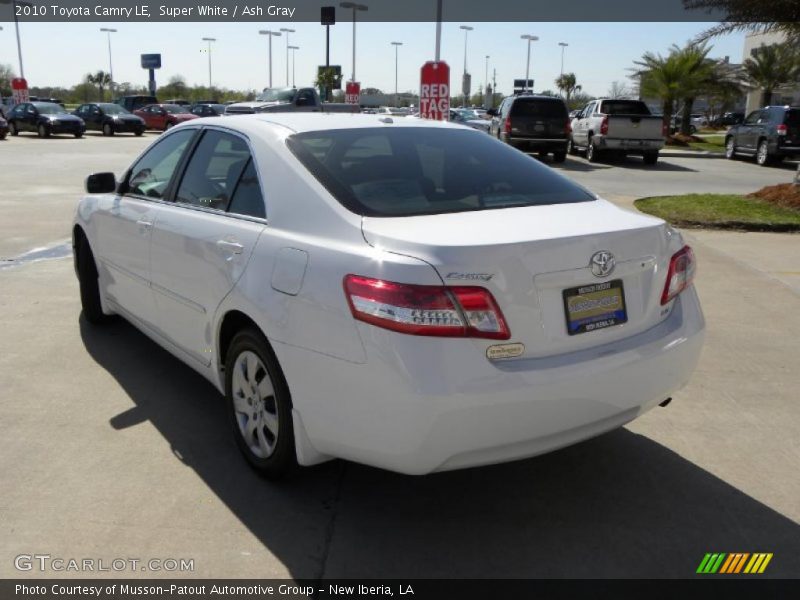 Super White / Ash Gray 2010 Toyota Camry LE