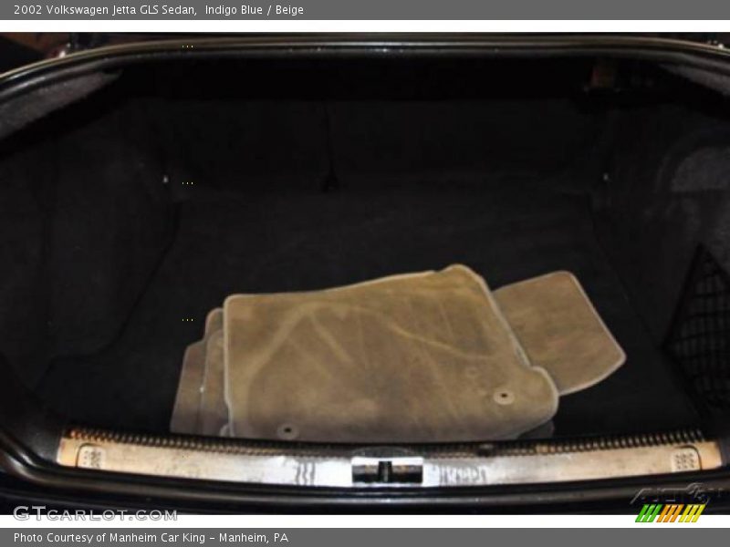 Indigo Blue / Beige 2002 Volkswagen Jetta GLS Sedan