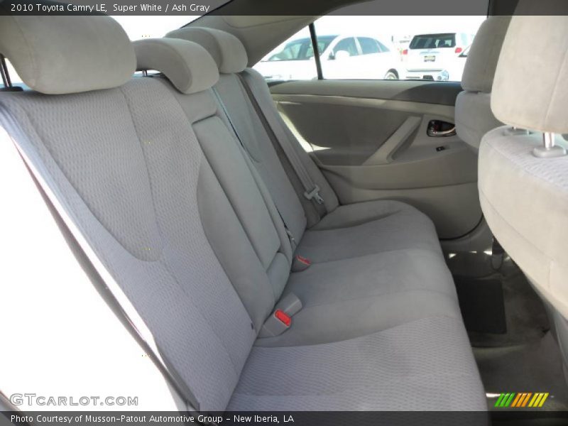 Super White / Ash Gray 2010 Toyota Camry LE