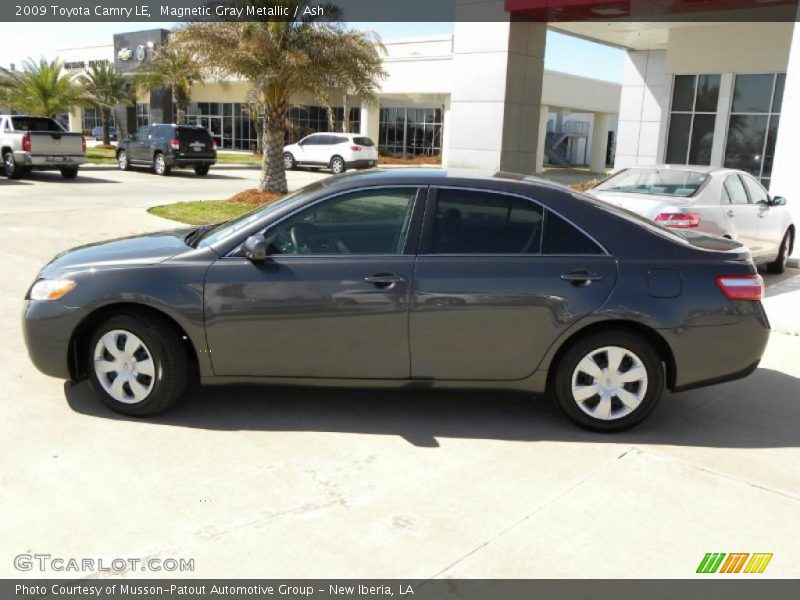 Magnetic Gray Metallic / Ash 2009 Toyota Camry LE
