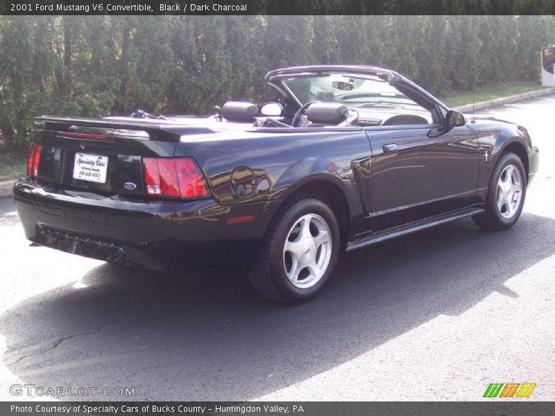 Black / Dark Charcoal 2001 Ford Mustang V6 Convertible