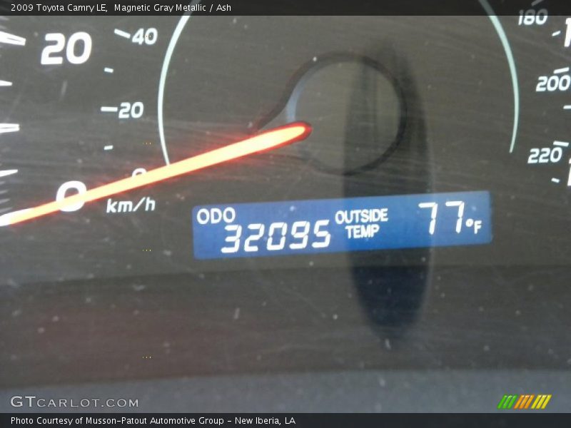 Magnetic Gray Metallic / Ash 2009 Toyota Camry LE