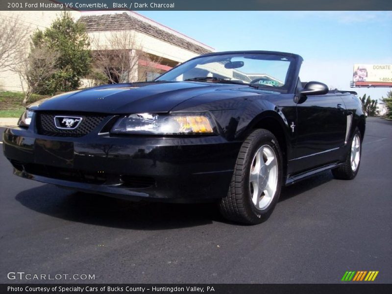 Black / Dark Charcoal 2001 Ford Mustang V6 Convertible
