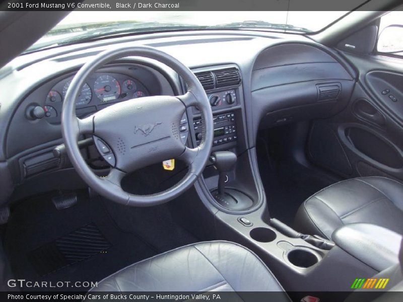 Black / Dark Charcoal 2001 Ford Mustang V6 Convertible