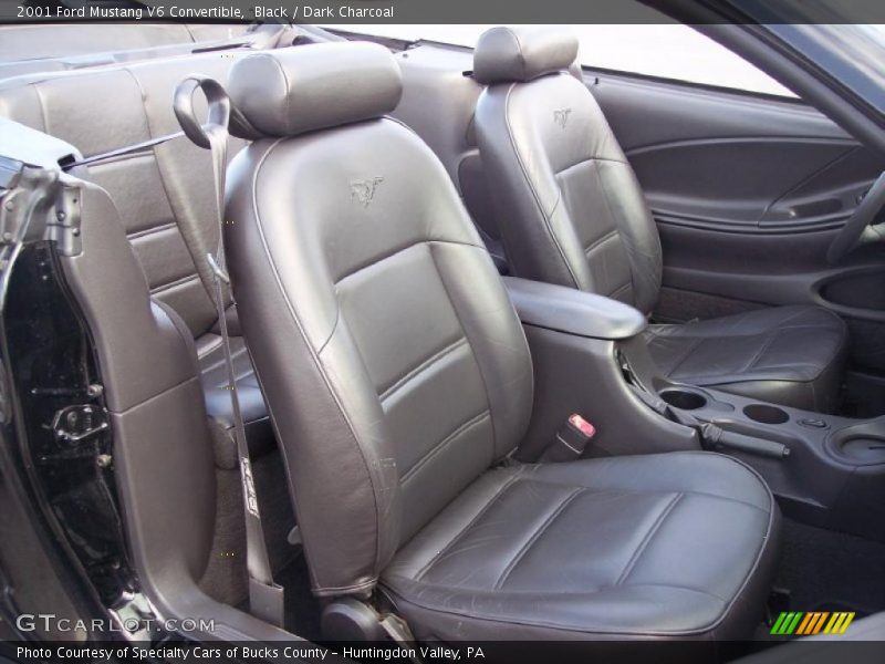 Black / Dark Charcoal 2001 Ford Mustang V6 Convertible