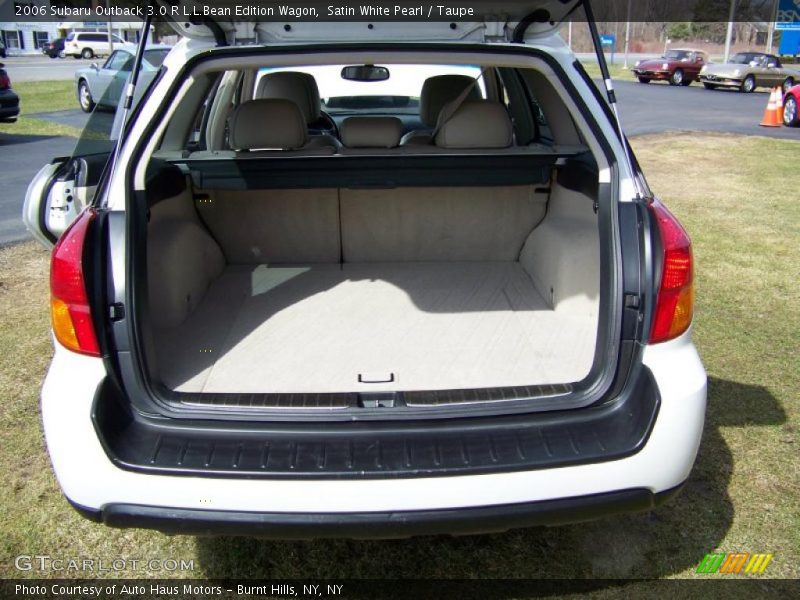 Satin White Pearl / Taupe 2006 Subaru Outback 3.0 R L.L.Bean Edition Wagon