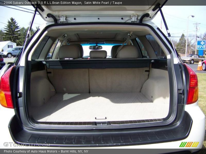 Satin White Pearl / Taupe 2006 Subaru Outback 3.0 R L.L.Bean Edition Wagon