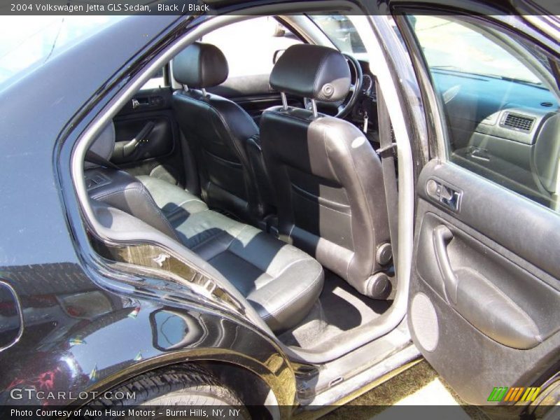 Black / Black 2004 Volkswagen Jetta GLS Sedan