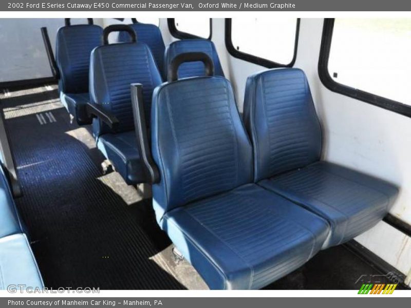Oxford White / Medium Graphite 2002 Ford E Series Cutaway E450 Commercial Passenger Van