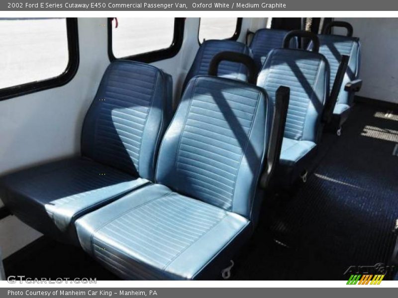 Oxford White / Medium Graphite 2002 Ford E Series Cutaway E450 Commercial Passenger Van