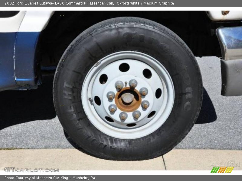 Oxford White / Medium Graphite 2002 Ford E Series Cutaway E450 Commercial Passenger Van