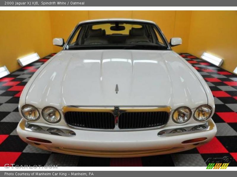 Spindrift White / Oatmeal 2000 Jaguar XJ XJ8