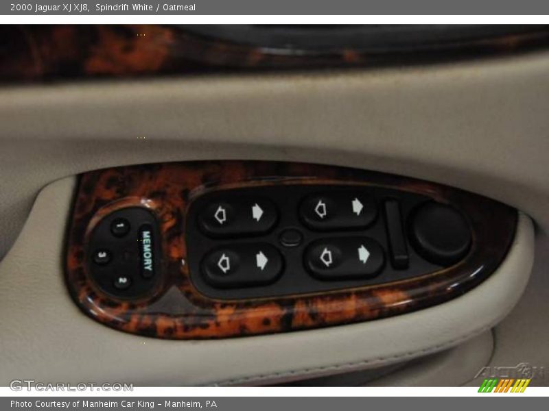 Spindrift White / Oatmeal 2000 Jaguar XJ XJ8