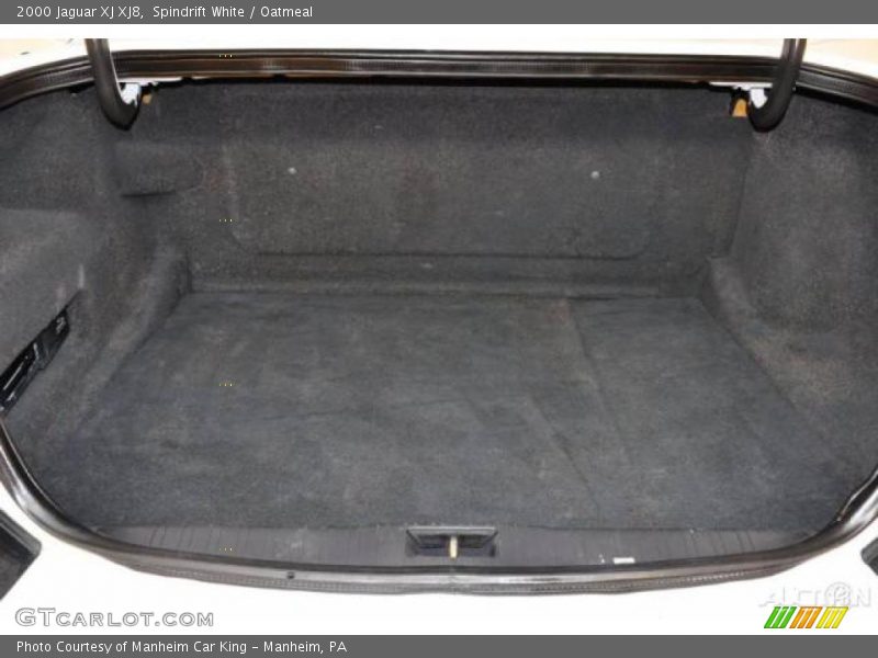 Spindrift White / Oatmeal 2000 Jaguar XJ XJ8