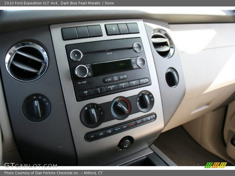 Dark Blue Pearl Metallic / Stone 2010 Ford Expedition XLT 4x4