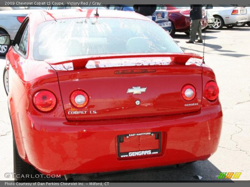 Victory Red / Gray 2009 Chevrolet Cobalt LS Coupe