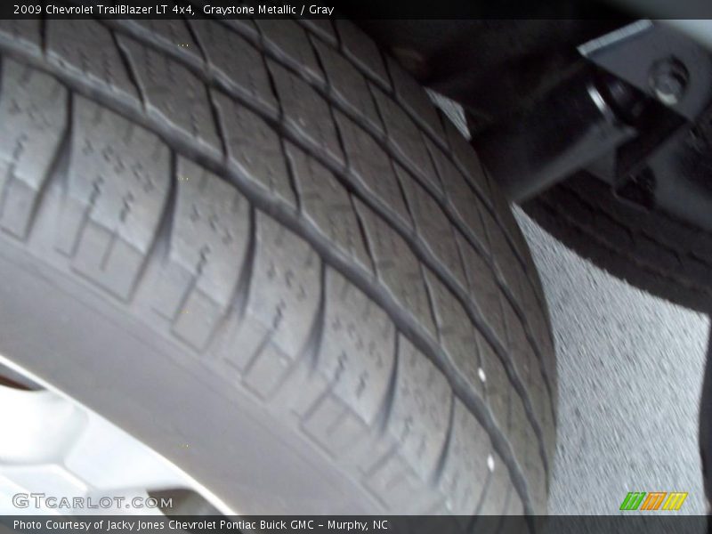 Graystone Metallic / Gray 2009 Chevrolet TrailBlazer LT 4x4