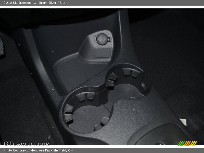 Bright Silver / Black 2010 Kia Sportage LX