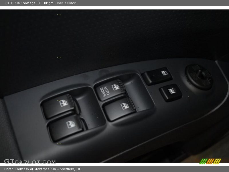 Bright Silver / Black 2010 Kia Sportage LX