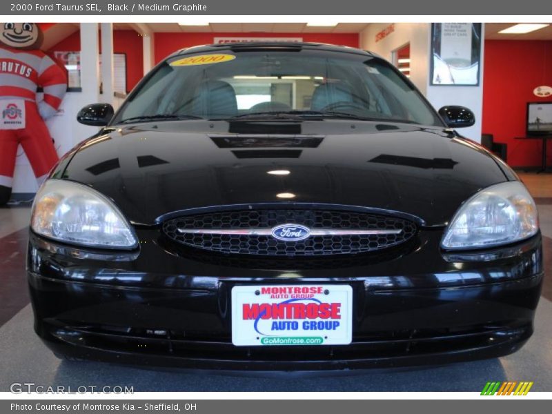 Black / Medium Graphite 2000 Ford Taurus SEL