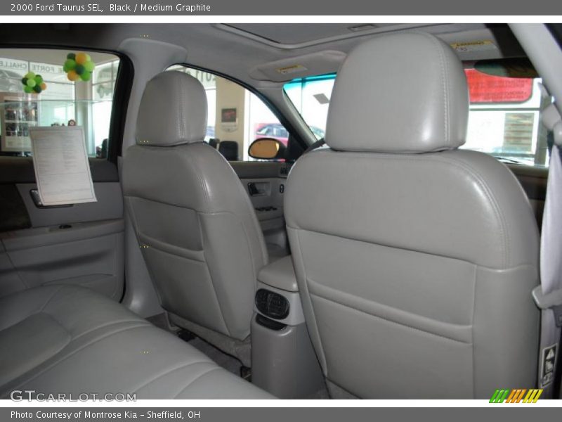 Black / Medium Graphite 2000 Ford Taurus SEL