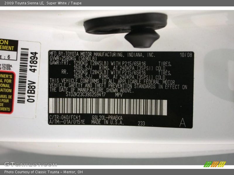 Super White / Taupe 2009 Toyota Sienna LE