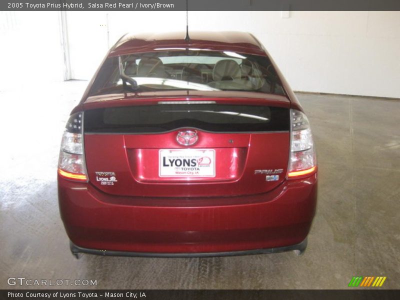 Salsa Red Pearl / Ivory/Brown 2005 Toyota Prius Hybrid