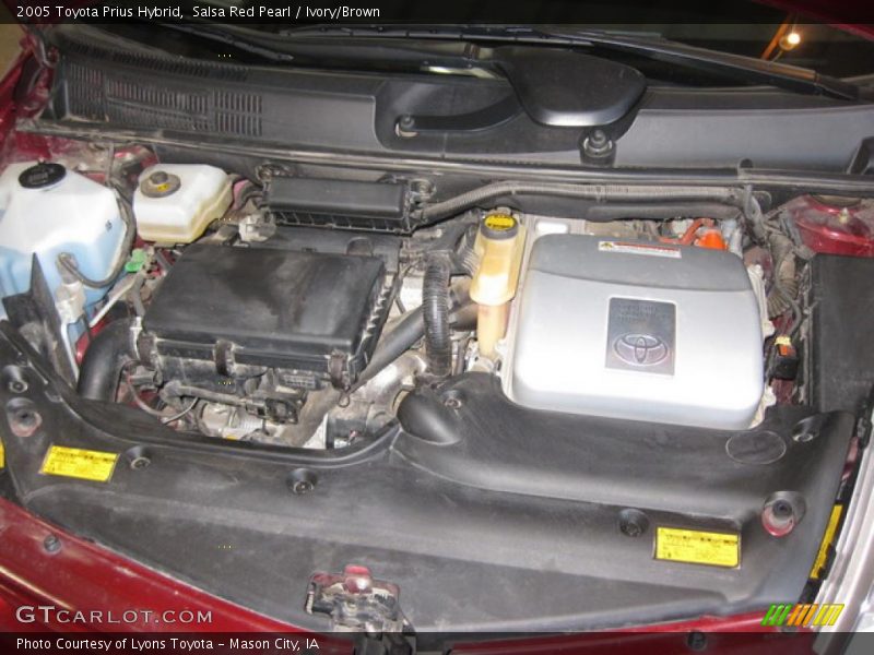 Salsa Red Pearl / Ivory/Brown 2005 Toyota Prius Hybrid