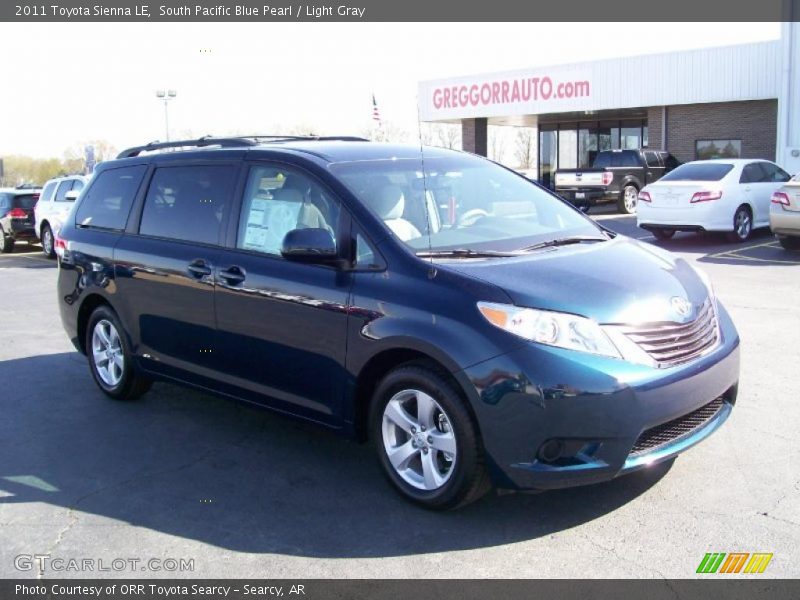 South Pacific Blue Pearl / Light Gray 2011 Toyota Sienna LE