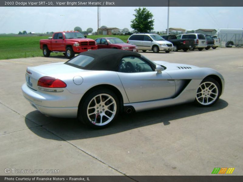 Viper Bright Silver Metallic / Black 2003 Dodge Viper SRT-10
