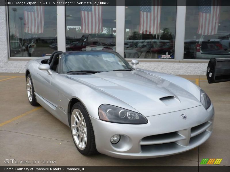 Viper Bright Silver Metallic / Black 2003 Dodge Viper SRT-10