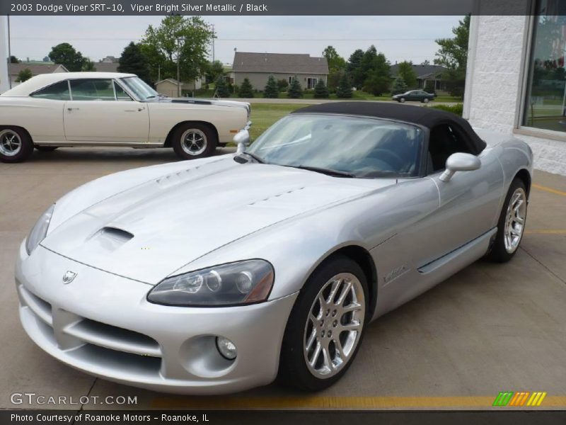 Viper Bright Silver Metallic / Black 2003 Dodge Viper SRT-10