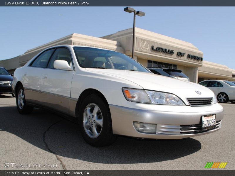 Diamond White Pearl / Ivory 1999 Lexus ES 300