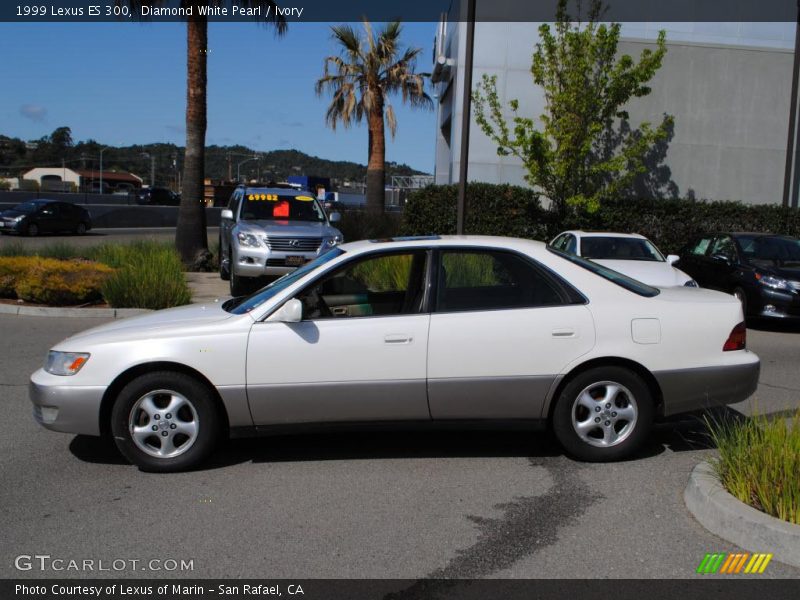 Diamond White Pearl / Ivory 1999 Lexus ES 300