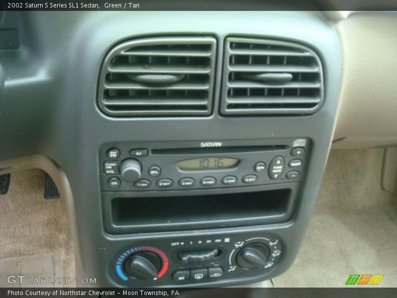 Green / Tan 2002 Saturn S Series SL1 Sedan