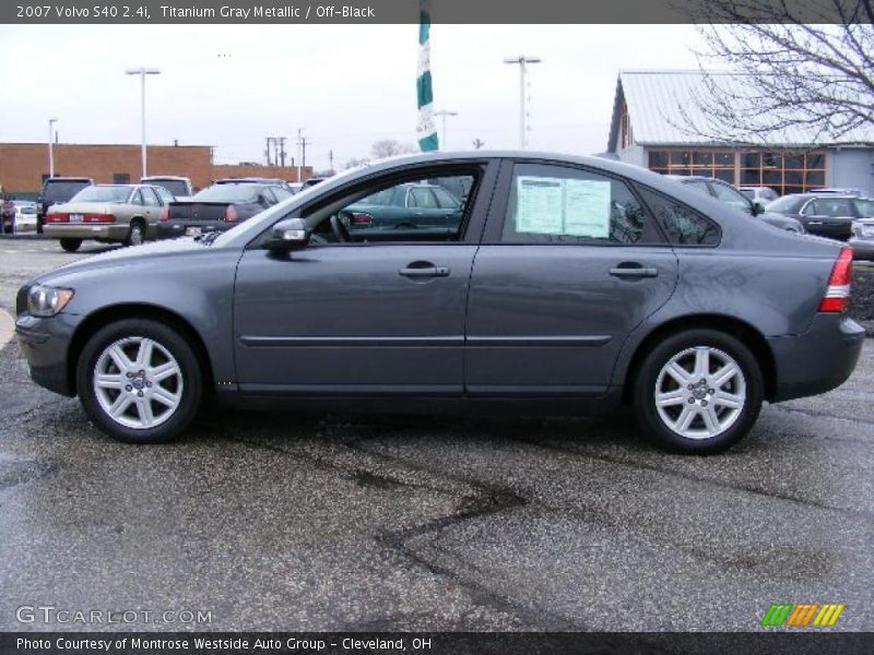 Titanium Gray Metallic / Off-Black 2007 Volvo S40 2.4i