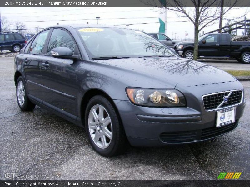 Titanium Gray Metallic / Off-Black 2007 Volvo S40 2.4i