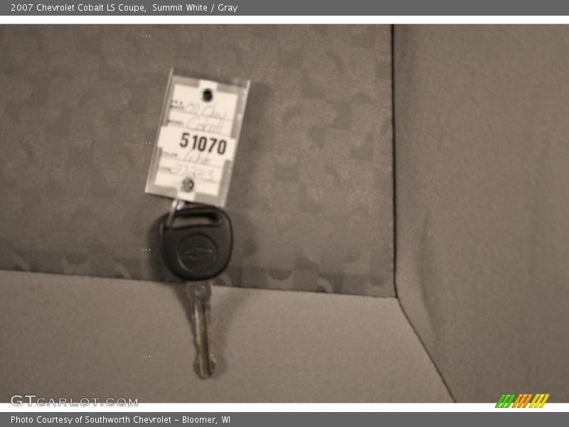 Summit White / Gray 2007 Chevrolet Cobalt LS Coupe